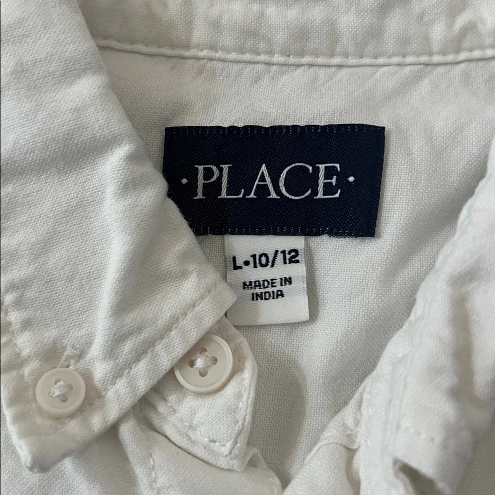 The Children’s Place Boys White Button Up Shirt Size Large 10/12